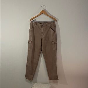 Women’s universal thread Boyfriend style Size 12 Tan Cargo Pants
